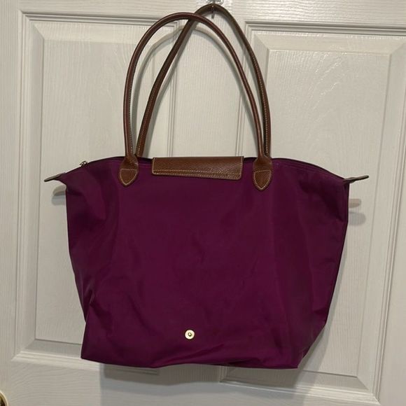 Longchamp Paris bag - Picture 3 of 9